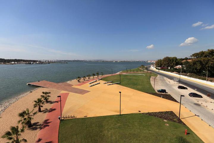 Apartamento Remodelado No Seixal Seixal  Buitenkant foto